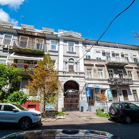 Apartments On Chaykovskogo 16 Одесса Экстерьер фото